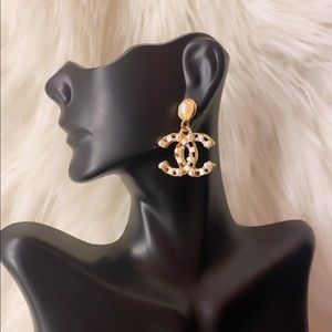 Gold pearl earrings!SOLD